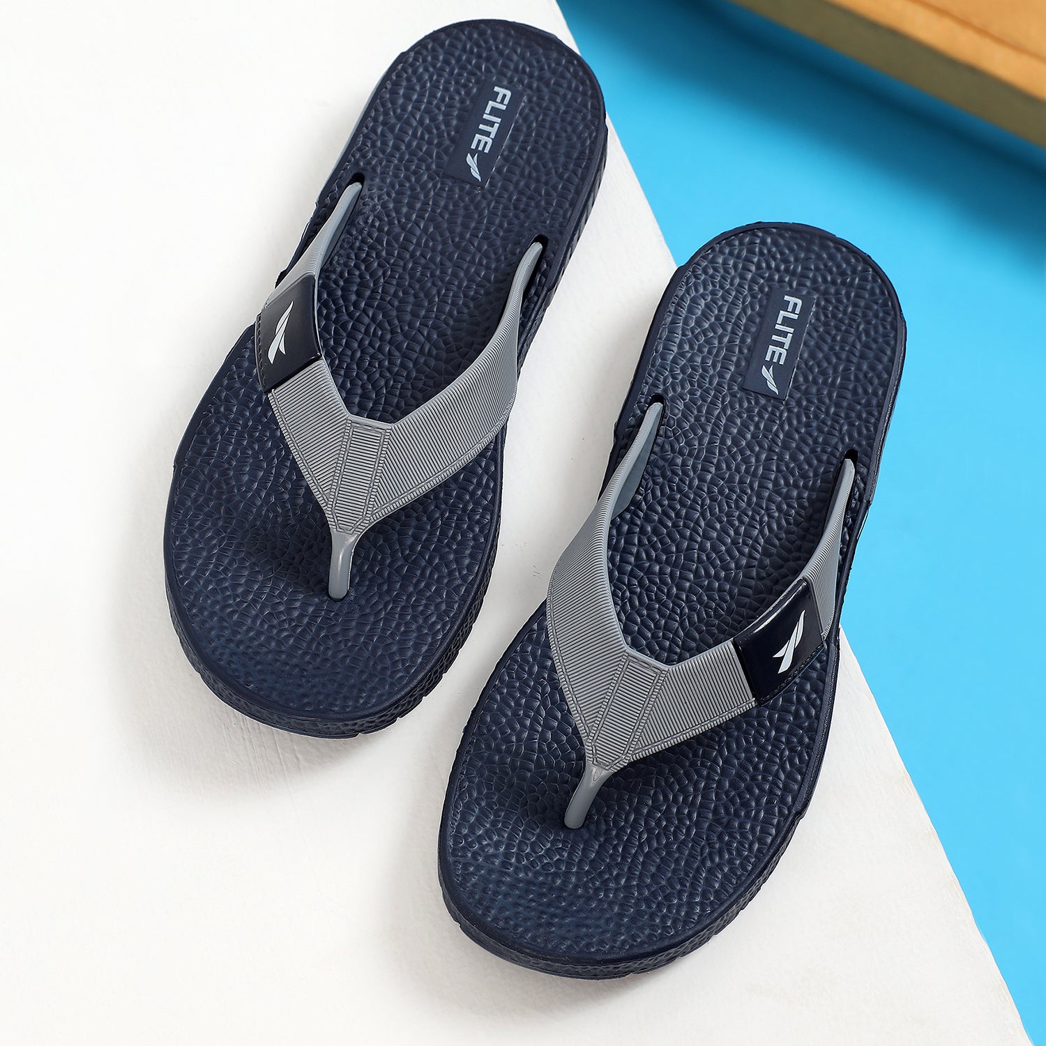 flite slippers  front image