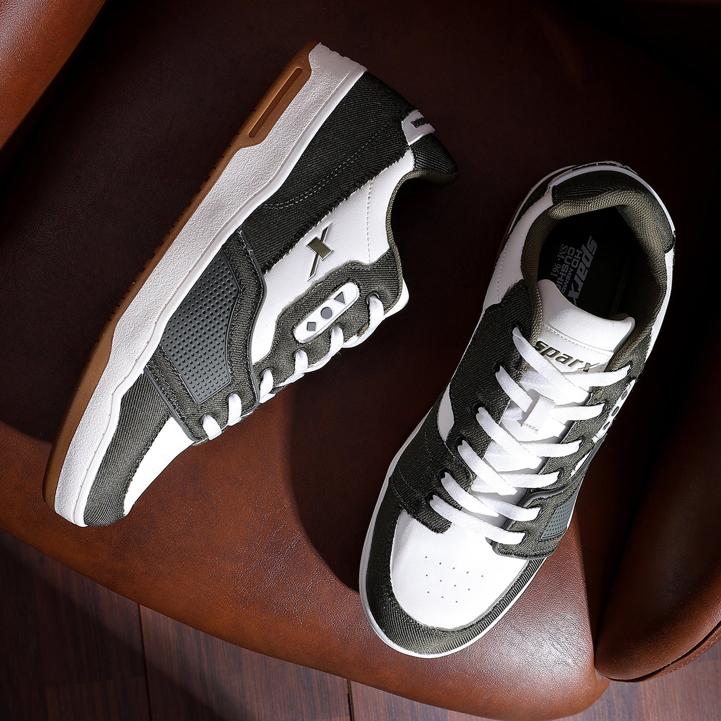 Sneakers for Men SM 961