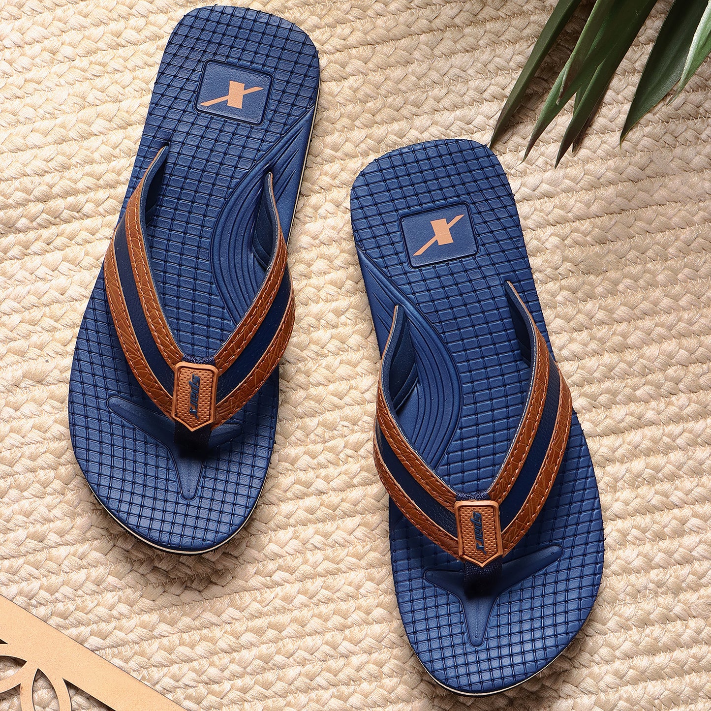 Sparx Flippers for Men SFG 9004